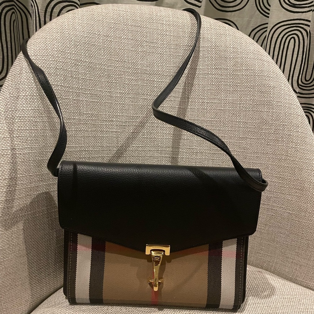 AUTHENTIC BURBERRY MACKEN CROSSBODY BAG IN BLACK